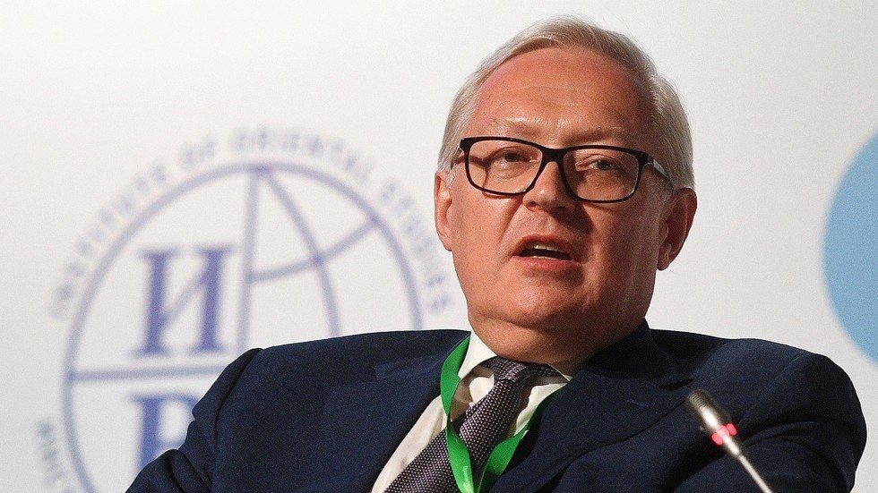 موسكو: لا ننتظر اختراقا من لقاء أطراف الاتفاق النووي مع إيران