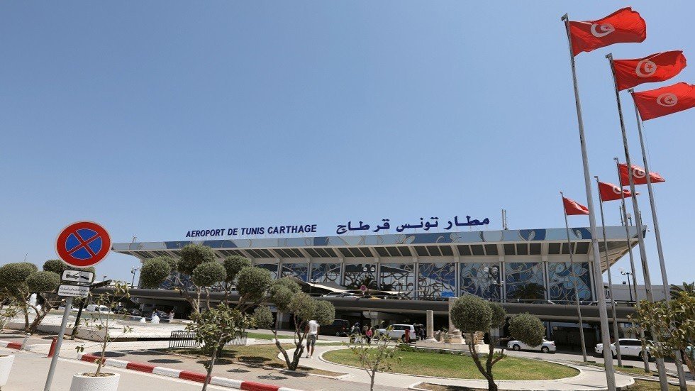 تونس.. حالة تأهب قصوى وإجراءات أمنية مشددة بمطار قرطاج