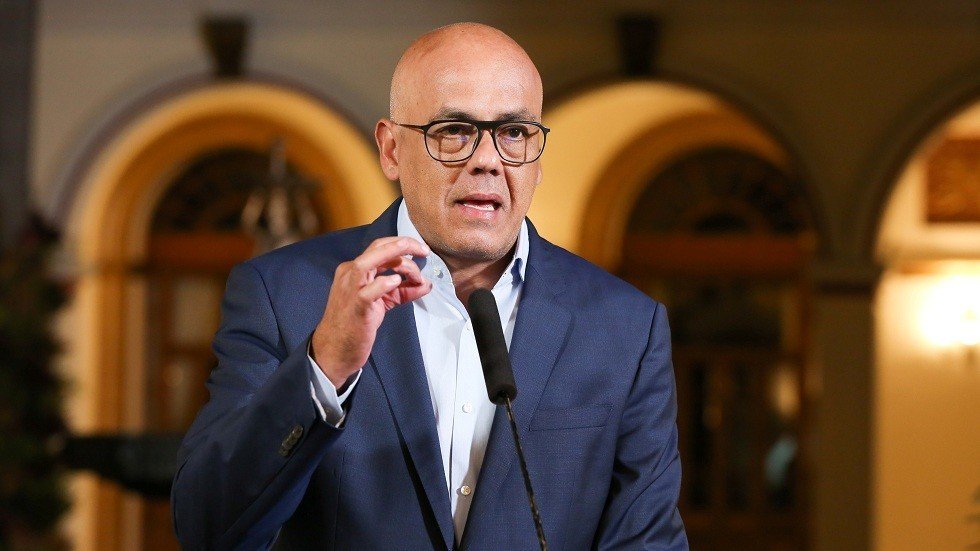 فنزويلا.. اعتقال 13 شخصا بينهم جنرال يشتبه بتورطهم في محاولة الانقلاب