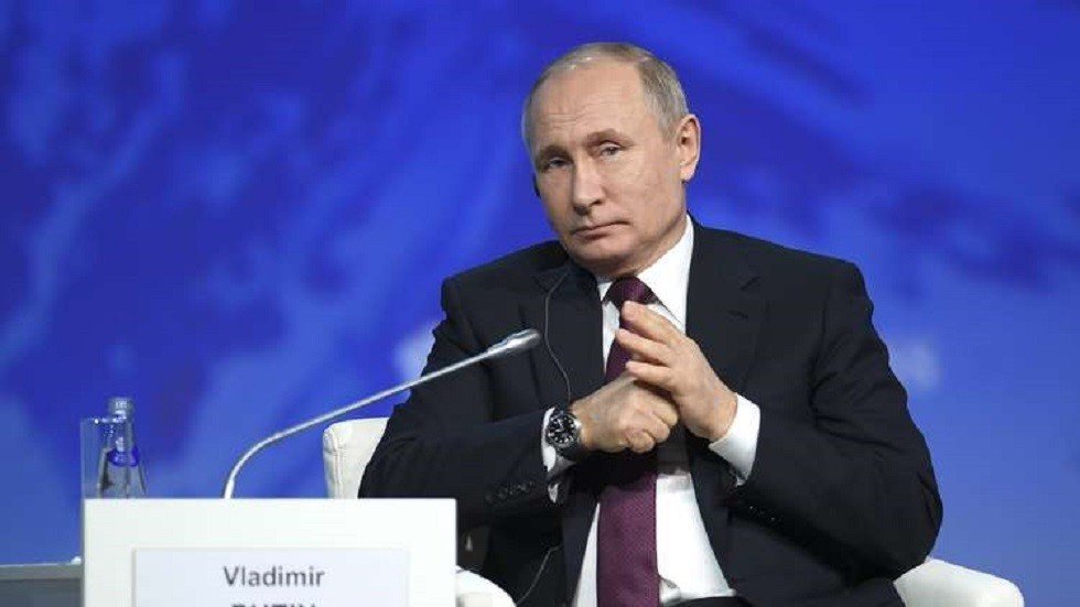 بوتين يتحدث عن عمل الخبراء الروس في فنزويلا