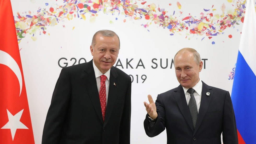 أردوغان: عملية توريد منظومة صواريخ 