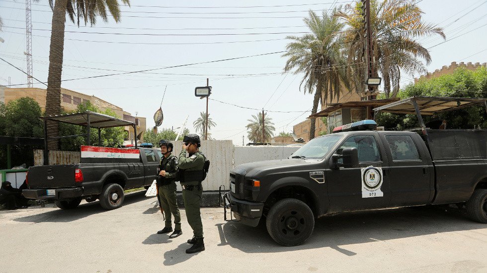 حزب الله العراقي يكشف لـRT أنه رعى إقتحام السفارة البحرينية وأن معظم المقتحمين من عناصره