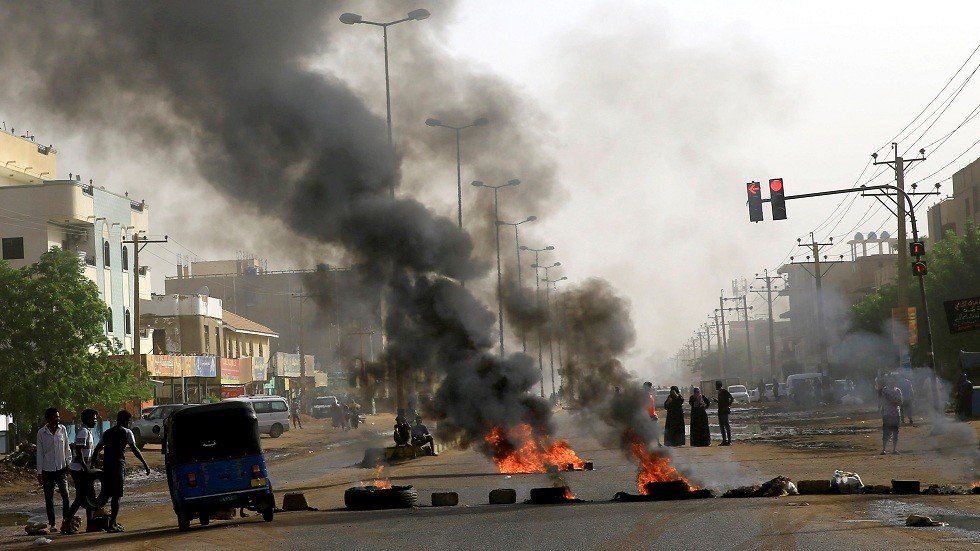 المفوضة الأممية لحقوق الإنسان تدعو لوقف استهداف المحتجين في السودان