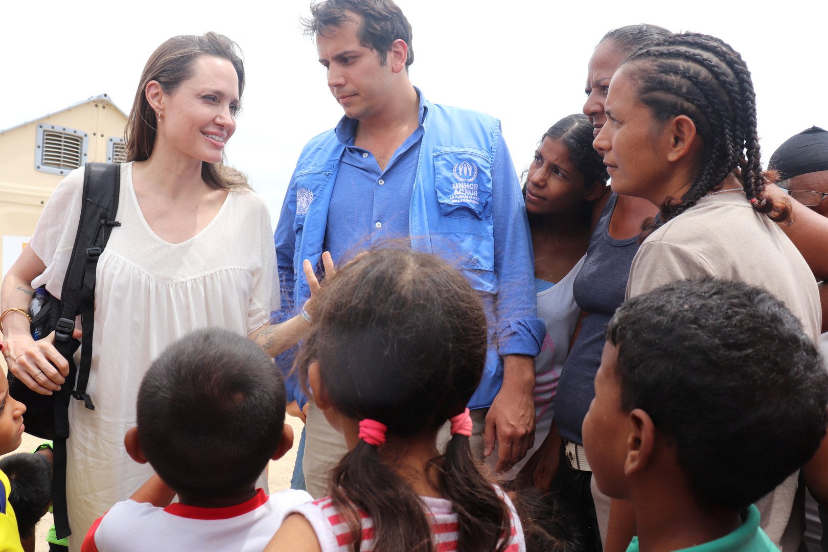 أنجلينا جولي تدعو لمساعدة المهاجرين الفنزويليين