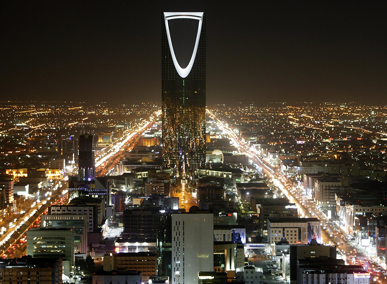 السعودية تطلق التأشيرة الإلكترونية لتعزيز قطاع السياحة 
