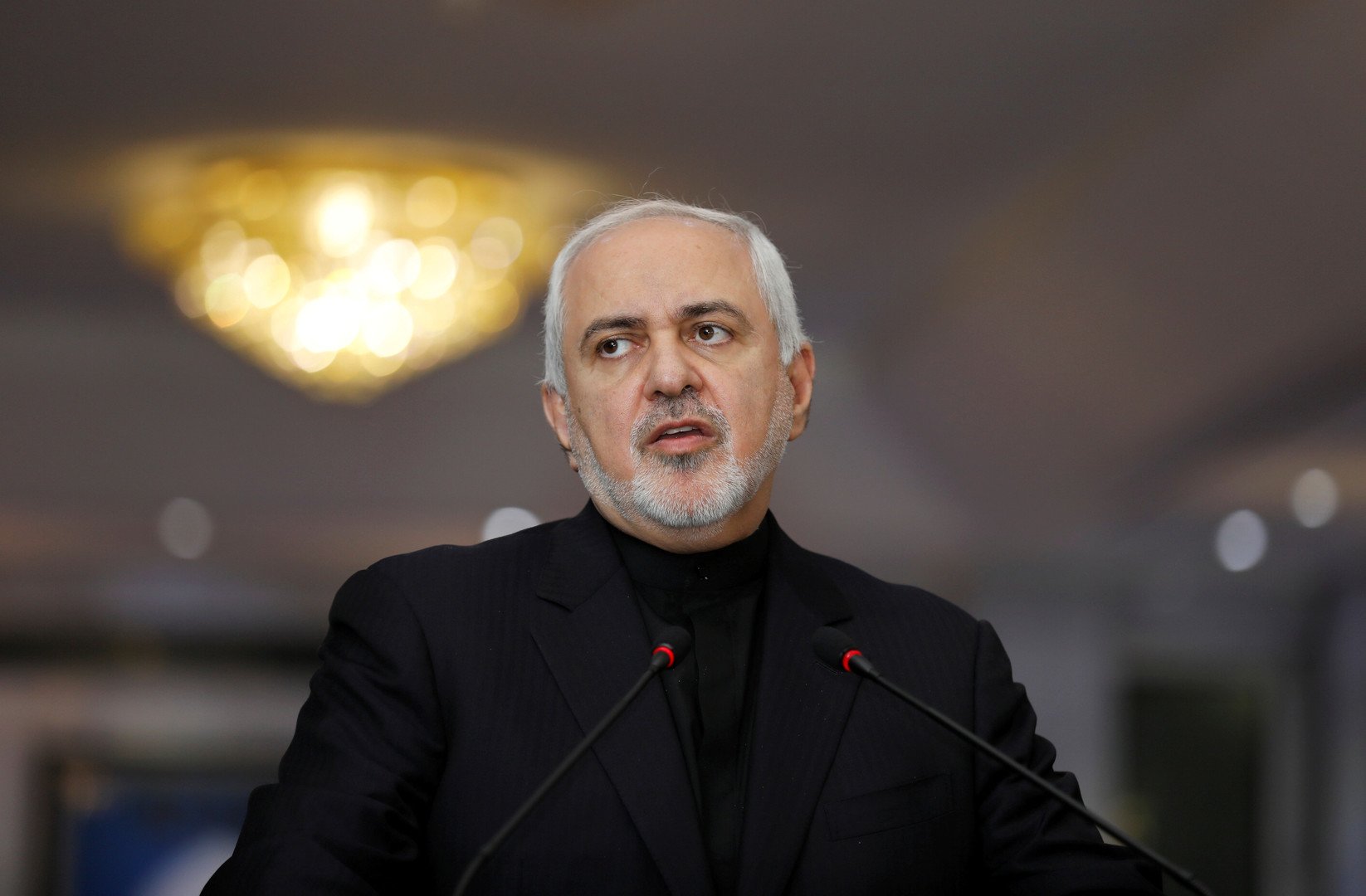 ظريف: واشنطن بادرت إلى كيل الاتهامات لإيران دون دليل