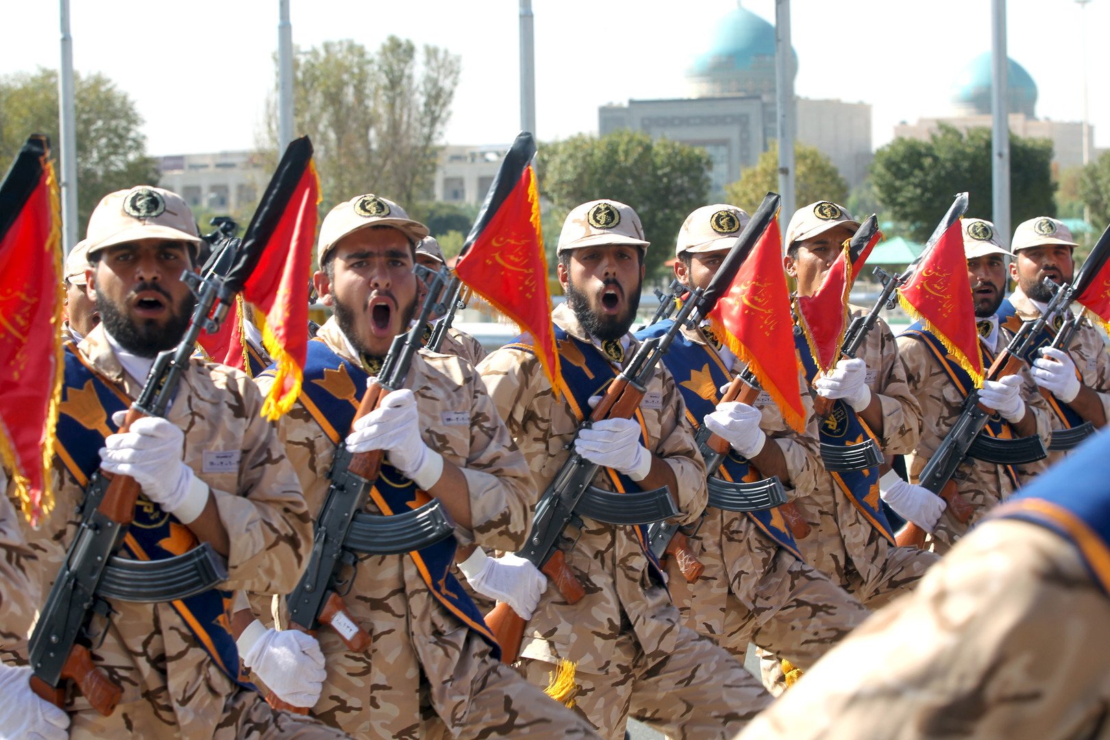 قائد عسكري إيراني: لهذا السبب لا تدخل أمريكا في حرب مع إيران