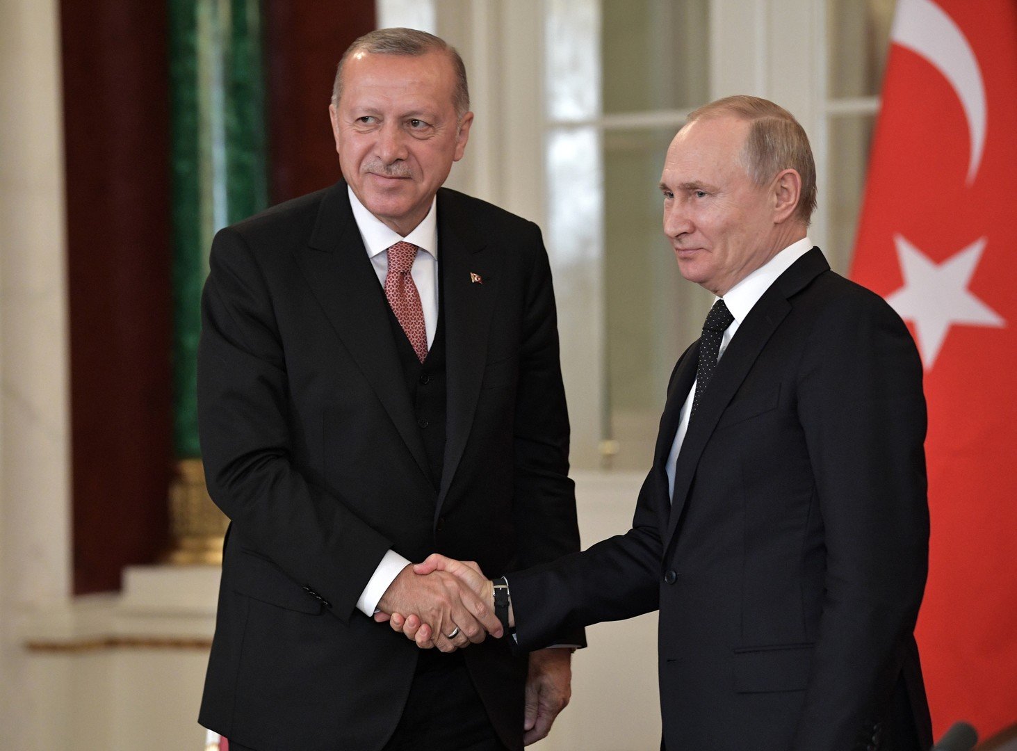 لقاء قصير بين بوتين وأردوغان قبل انطلاق قمة دوشنبه