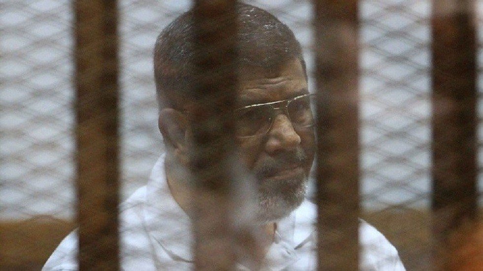 مصادر تكشف لـRT آخر ما قاله الرئيس المصري الأسبق محمد مرسي قبل وفاته بدقائق
