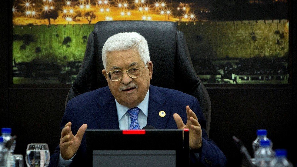 عباس يشيد بشاب فلسطيني أنقذ العشرات من موت محتم في طرابلس اللبنانية