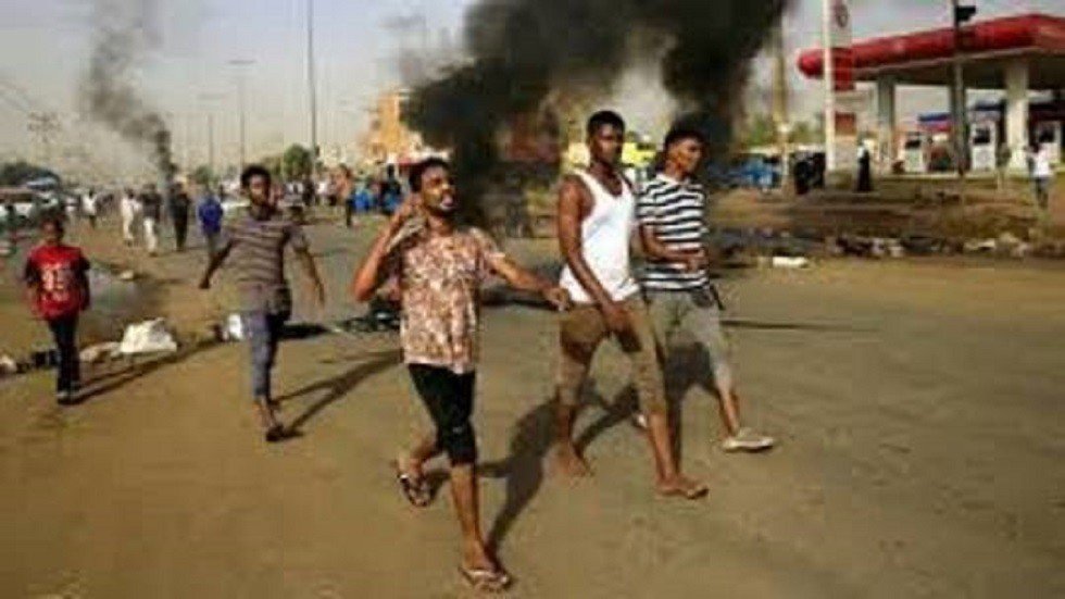 مسؤولة أممية تطالب سلطات السودان بوقف القمع وإعادة الإنترنت 
