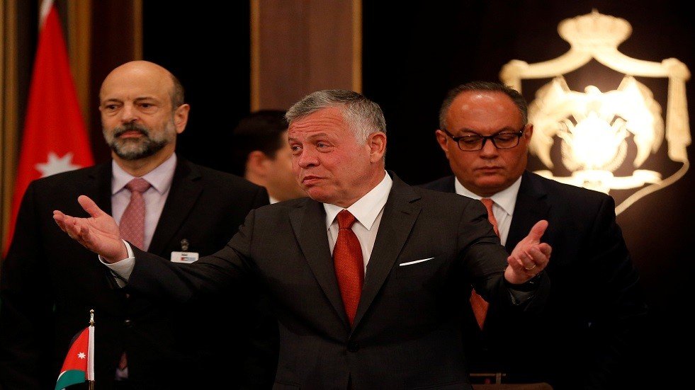 ملك الأردن يدعو لمحاسبة مطلقي الرصاص خلال حفلات الأفراح بعد تزايد الضحايا  