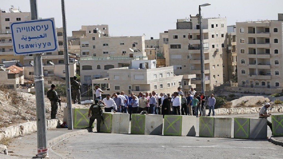 اصابة أكثر من 80 فلسطينيا برصاص القوات الإسرائيلية في العيسوية وسط حملة اعتقالات