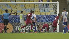 شاهد.. قطر تحصد أولى نقاطها في