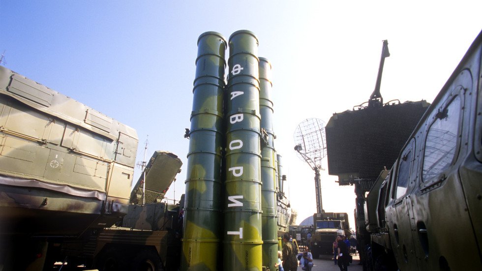تقرير إسرائيل: روسيا استكملت نصب جميع بطاريات صواريخ "إس - 300" شمال غربي سوريا