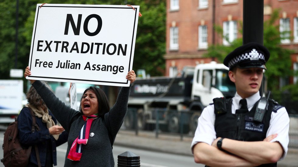 "ويكيليكس": سنواصل نشر المعلومات الداعمة لأسانج قبل جلسات الاستماع الجديدة