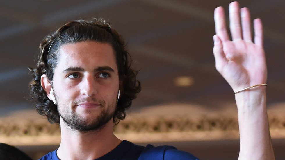 أدريان رابيو رسميا في يوفنتوس