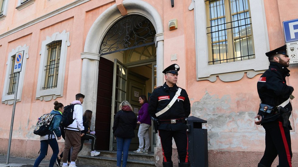 سرقة أموال ومقتنيات ثمينة من سعودي كان يقضي شهر العسل في ميلانو 