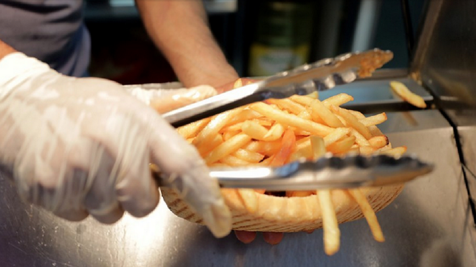 المأكولات المقلية تزيد خطر الإصابة بالداء القلبي الإكليلي