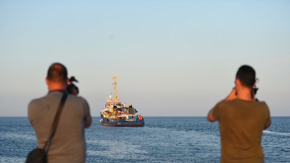 توتر العلاقات بين إيطاليا والاتحاد الأوروبي بعد حادثة لامبيدوزا