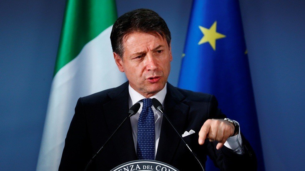 إيطاليا تدين الغارة على المخيم قرب طرابلس وتدعو لوقف القتال في ليبيا