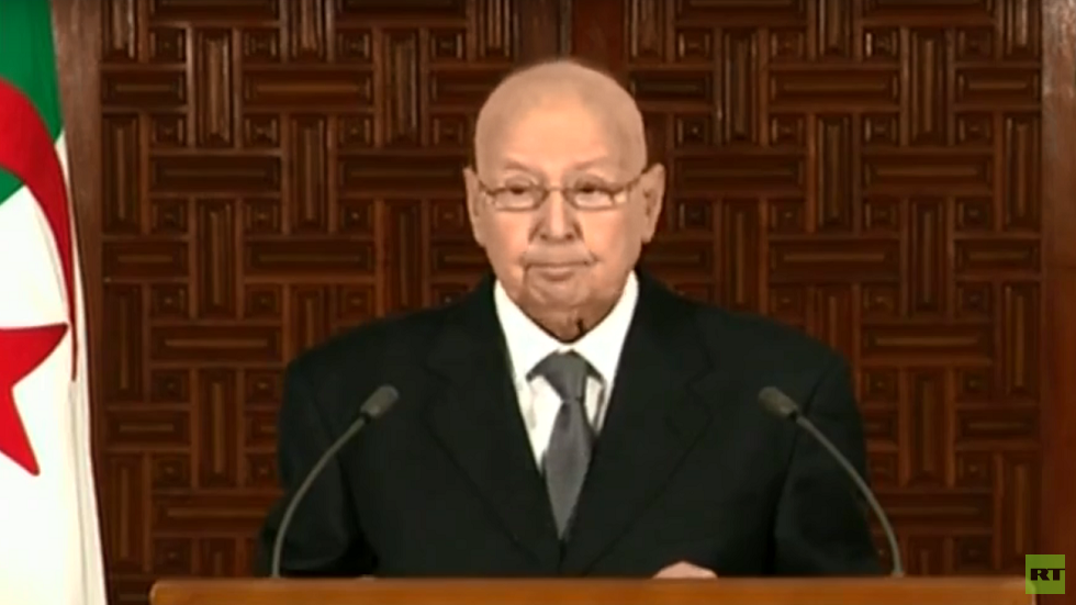 الرئيس الجزائري المؤقت: الدولة مصممة على المضي في تطهير الفساد