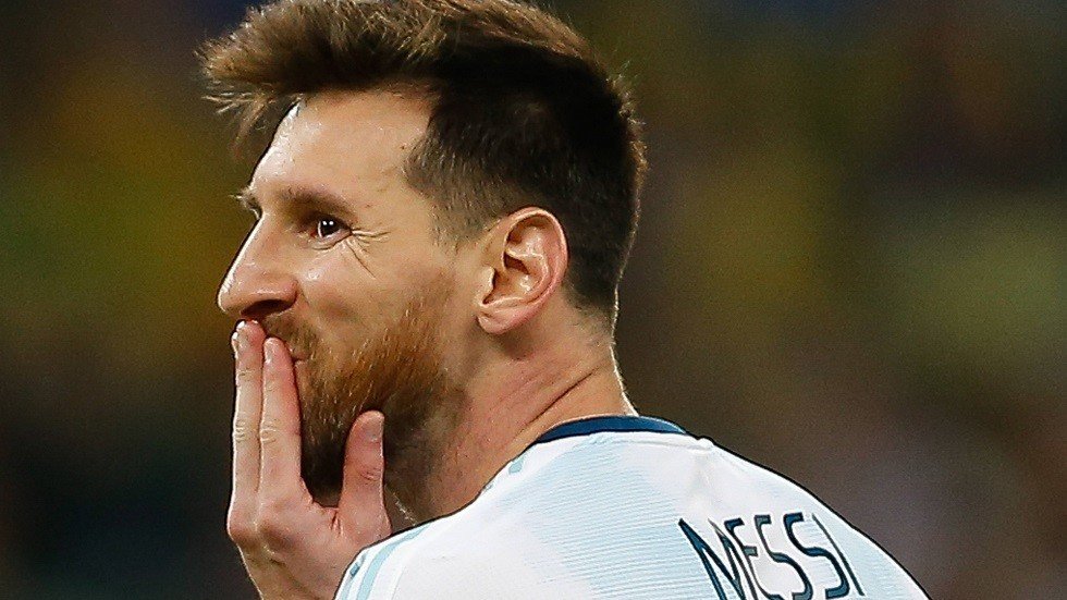 الأرجنتين تتقدم باعتراض على التحكيم في مباراة نصف نهائي "كوبا أمريكا"