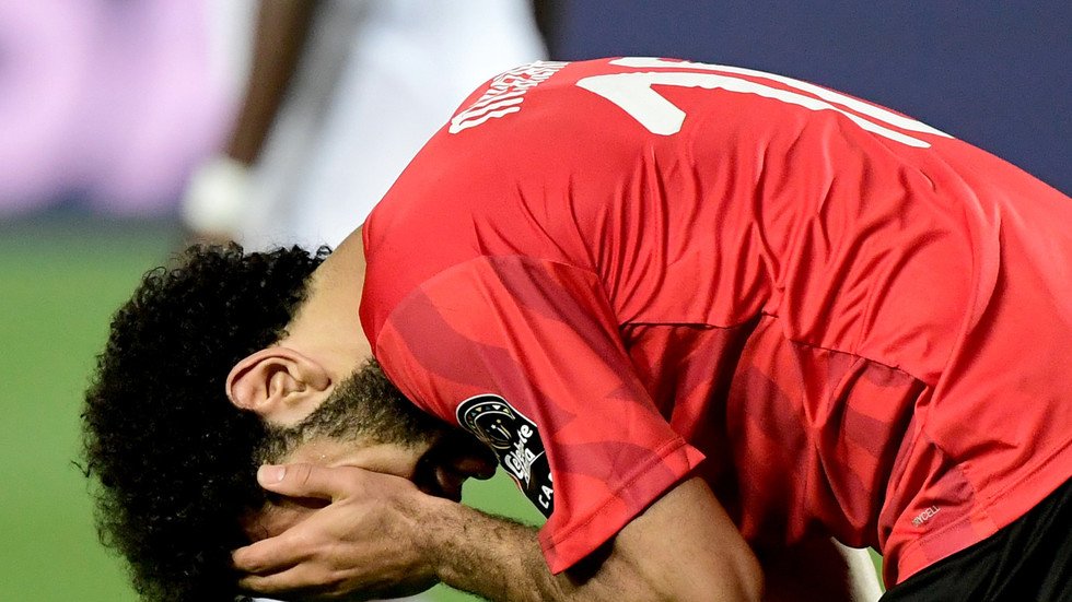 أمم إفريقيا.. صلاح يغيب عن التمارين بسبب "نزلة برد"