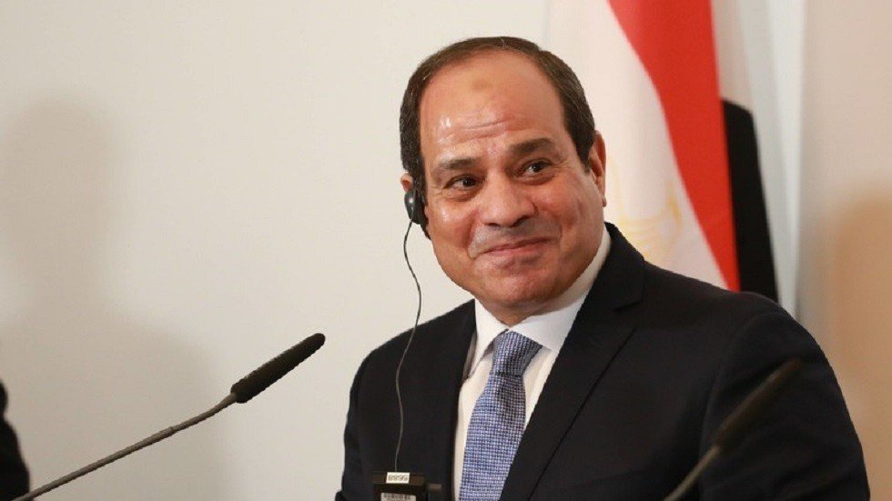 قادة في سلك القضاء يؤدون اليمين الدستورية أمام السيسي