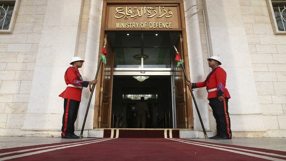 عراقيون يتضامنون مع ضابط كبير متهم بالتجسس لصالح واشنطن