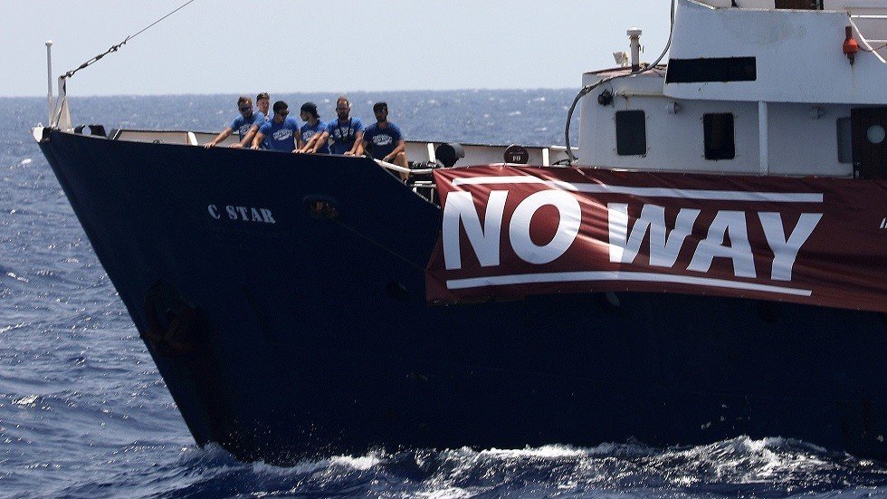 إيطاليا في مواجهة "آلان كردي" 