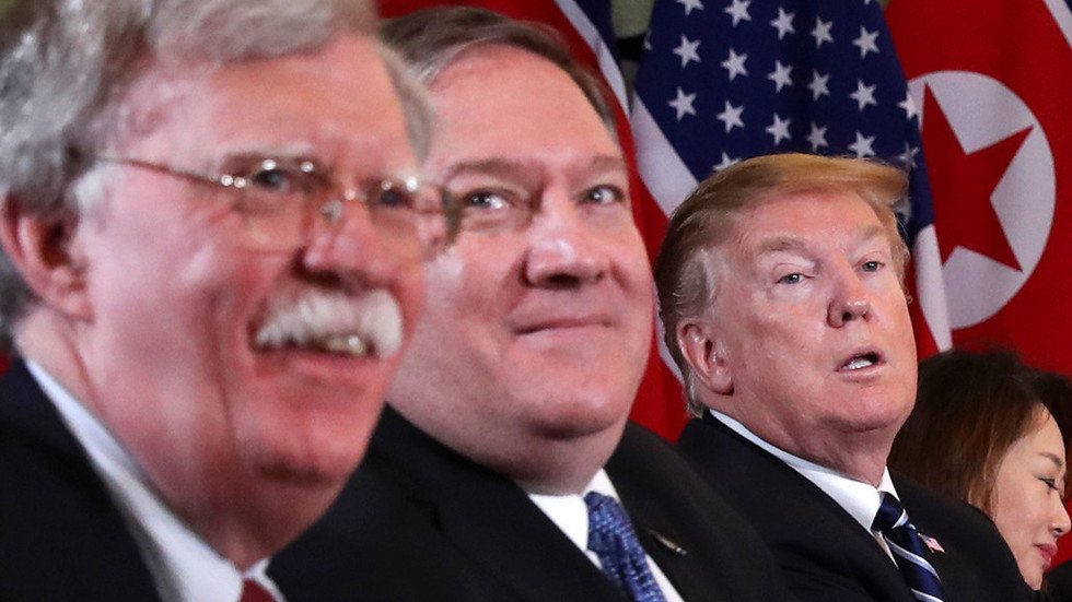 هل تطيح الحرب على إيران بالثنائي 