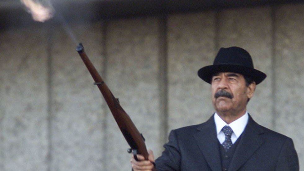  فيديو.. عراقيون يهتفون باسم صدام حسين في بغداد