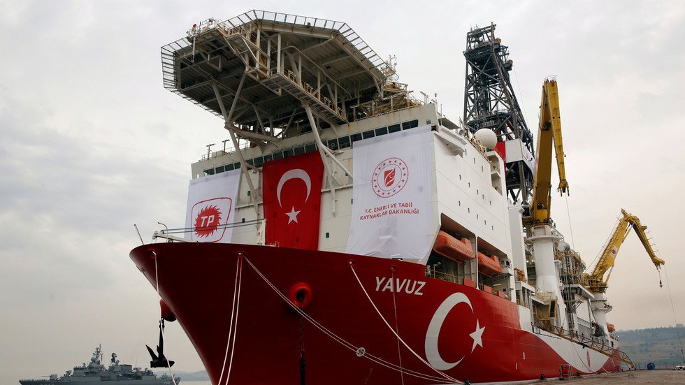 أنقرة تتوعد قبرص اليونانية بمواصلة التنقيب قبالة سواحلها إذ رفضت مبادرة جارتها التركية