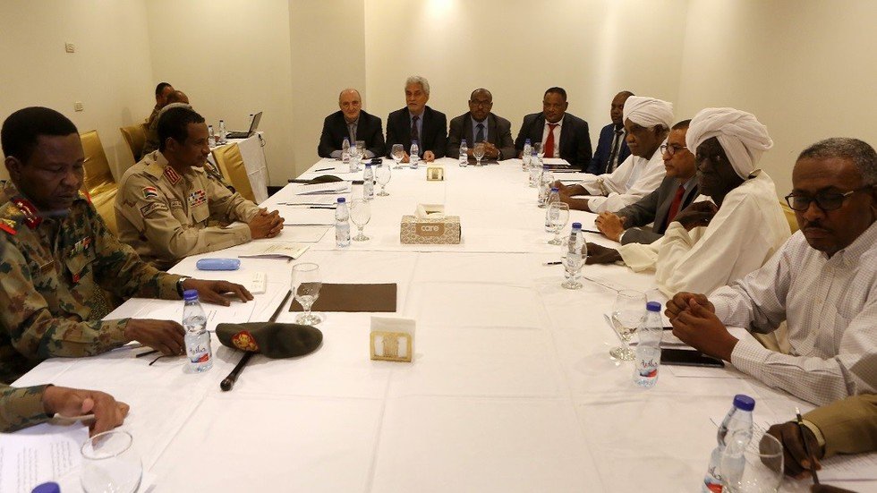 مصدر لـ RT: تأجيل جلسة التفاوض بين المجلس العسكري السوداني وقوى "الحرية والتغيير"