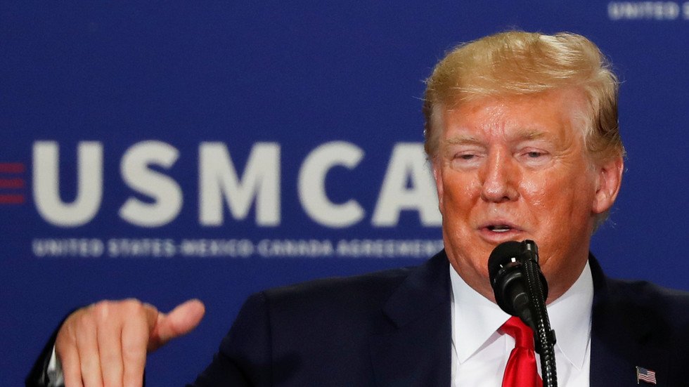 ترامب يثير الجدل بدعوته مشرعات في الكونغرس إلى "العودة لبلدانهن"!