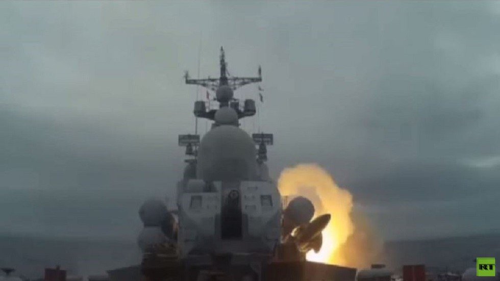 مناورات عسكرية روسية في بحر اليابان واختبار ناجح لصواريخ 