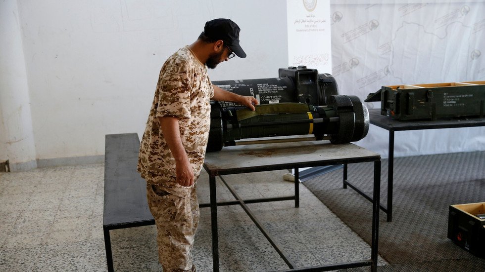 "الوفاق" تتهم فرنسا بدعم  حفتر عسكريا في معركة طرابلس