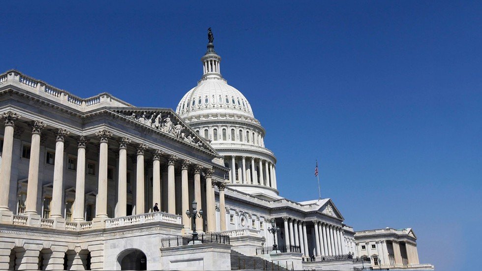 الكونغرس الأمريكي عازم على تعطيل صفقات الدين العام الروسي