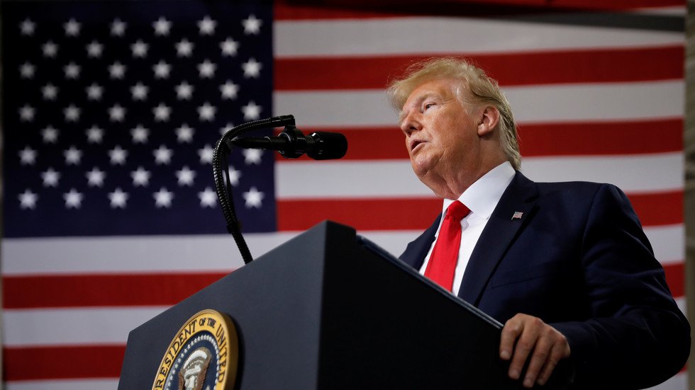 ترامب يواصل هجومه على 