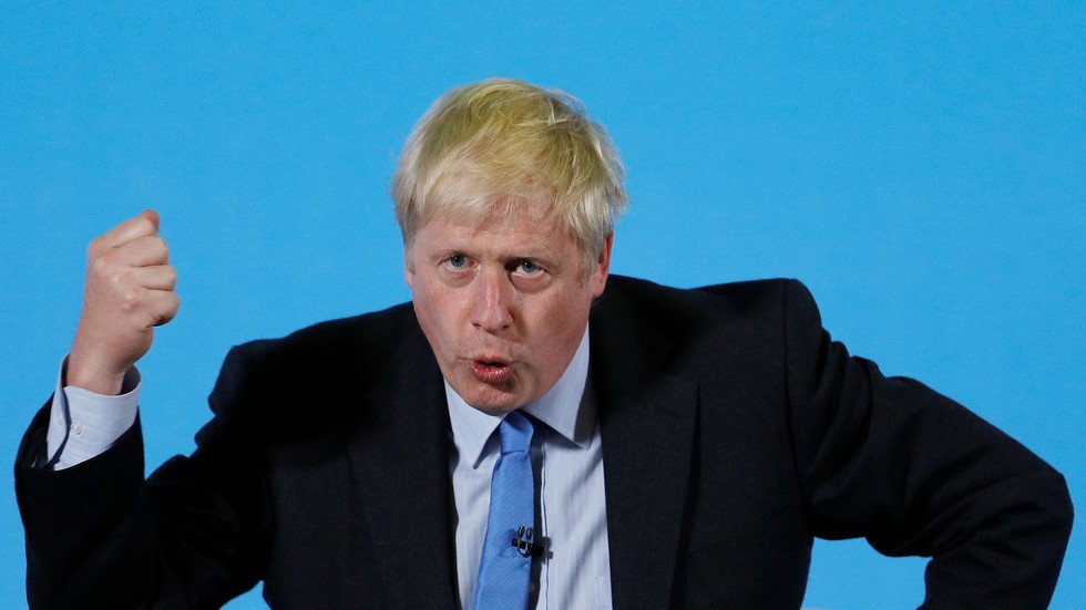 جونسون: لن أدعم حرب ترامب ضد إيران 