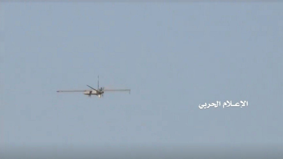 الحوثيون يعلنون استهداف مطار جازان السعودي بطائرات مسيرة