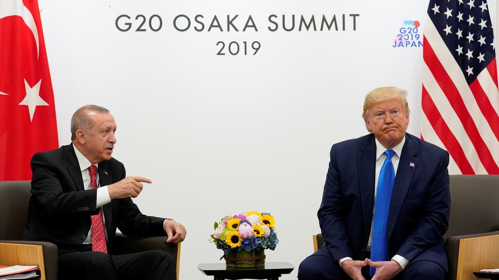 تركيا تخضع لاختبار العقوبات