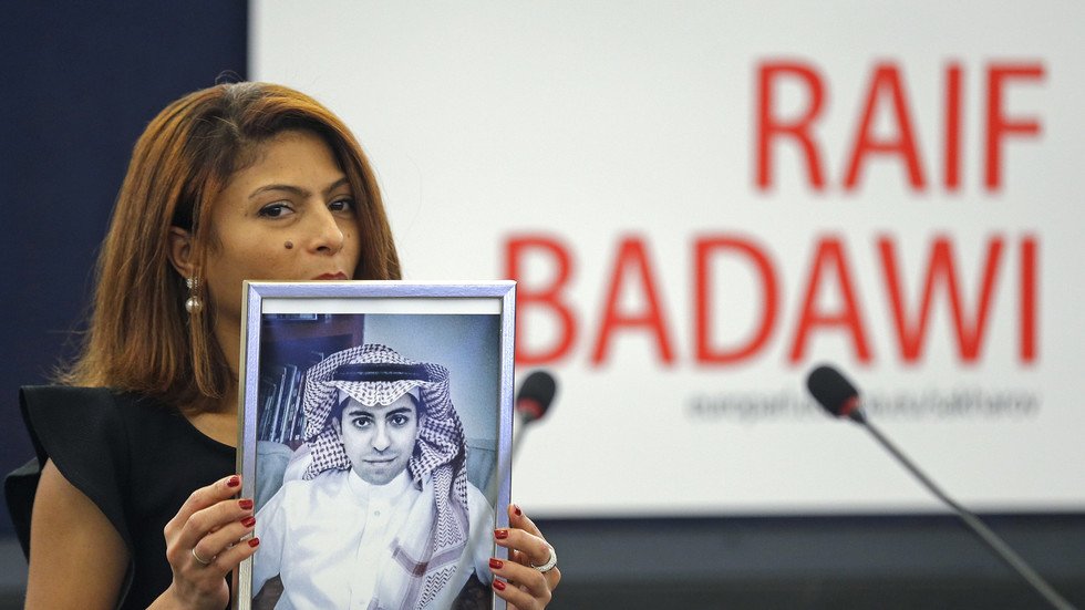 نائب الرئيس الأمريكي يدعو السعودية لإطلاق سراح رائف بدوي