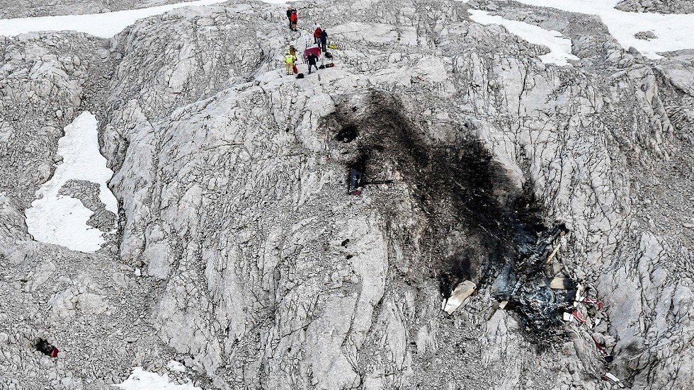 مقتل 3 أشخاص بتحطم طائرة في النمسا