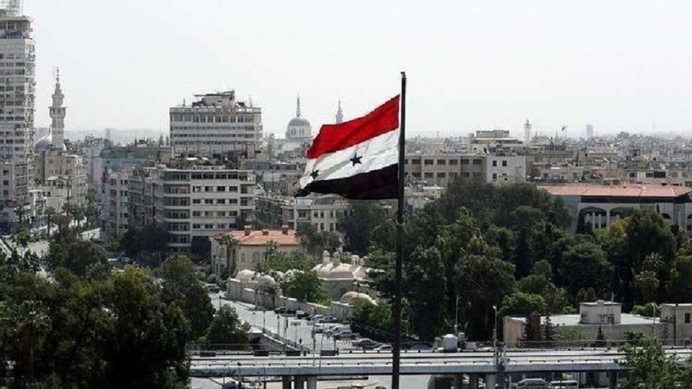 مقتل شخص بانفجار عبوة ناسفة في سيارة بمنطقة القدم في دمشق (صور)