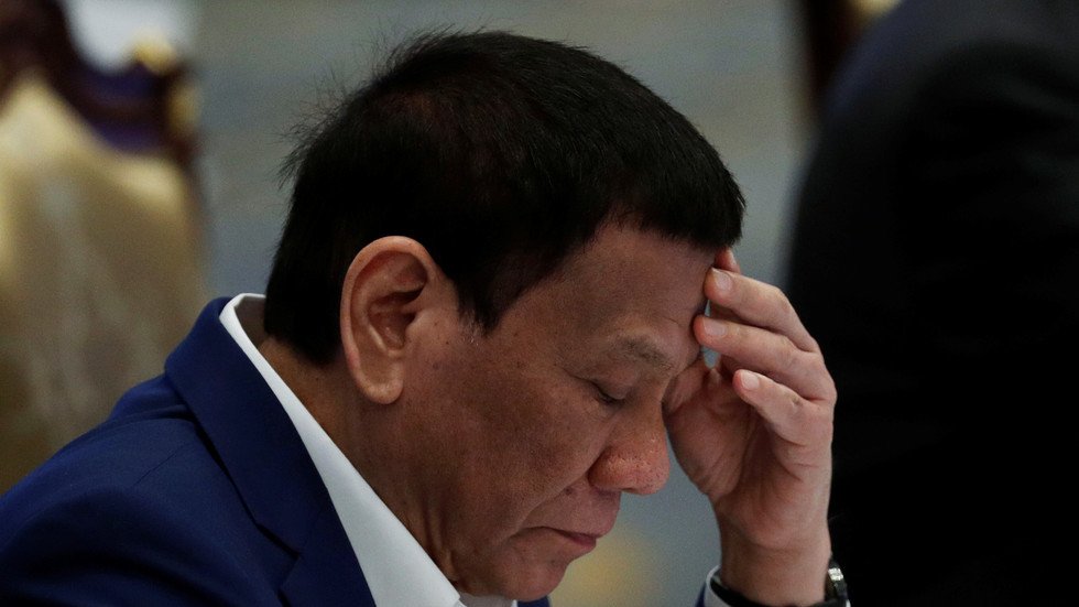 دوتيرتي: مستعد لأن أسجن لكن بشرطين!