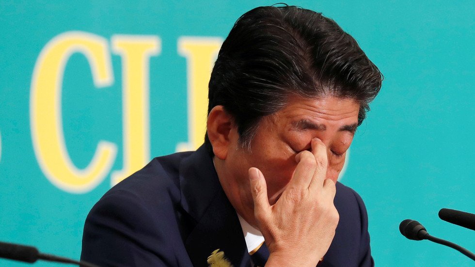 هل تعدّل اليابان دستورها السلمي؟