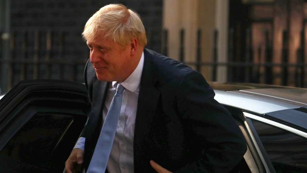 وزير عثماني وملك أوروبي.. تعرف على أصول بوريس جونسون