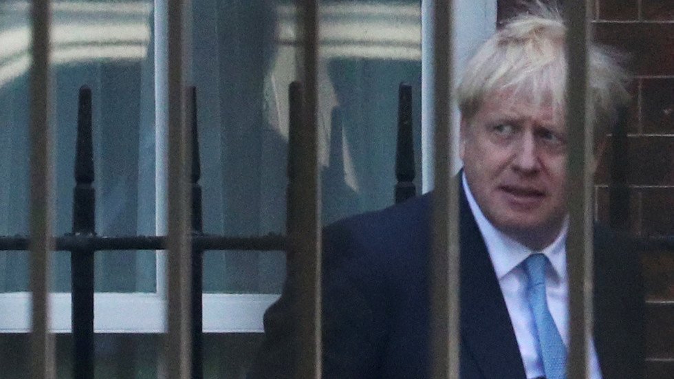 بوريس جونسون وجد مخرجا